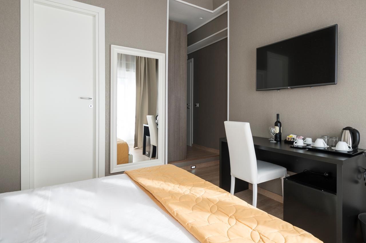 Happy Holiday In Rome B&B エクステリア 写真